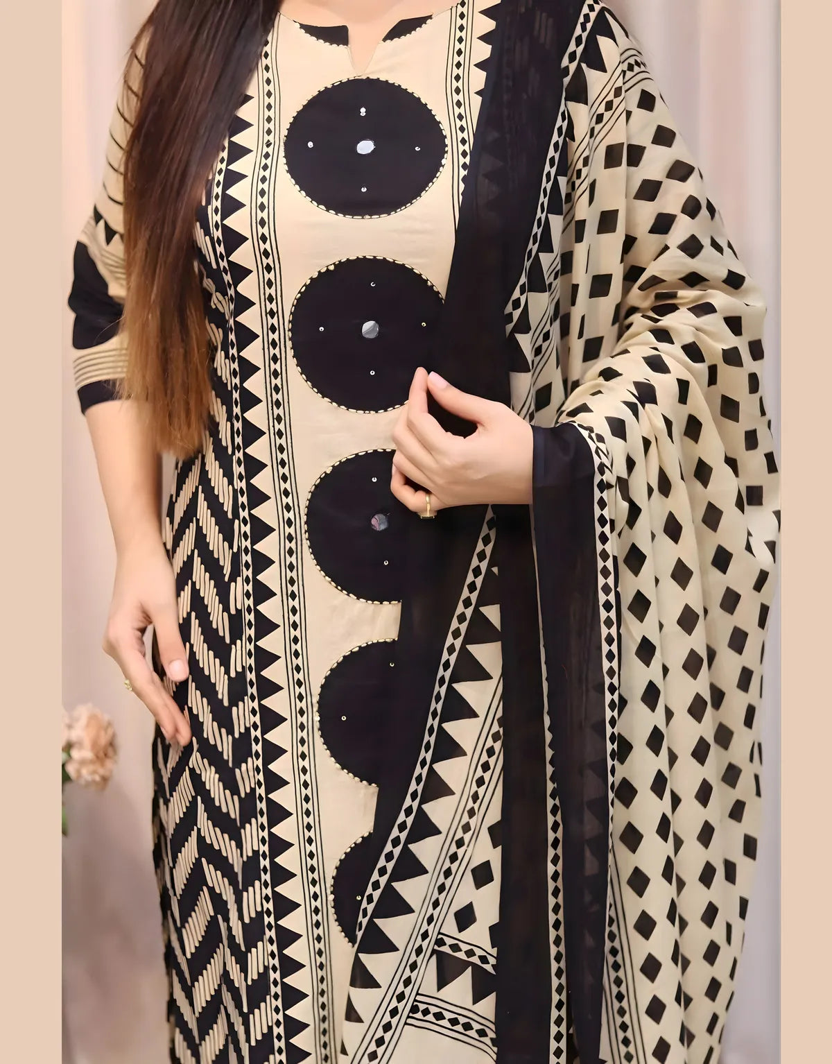 Vedikas Polka Black Kurta Set